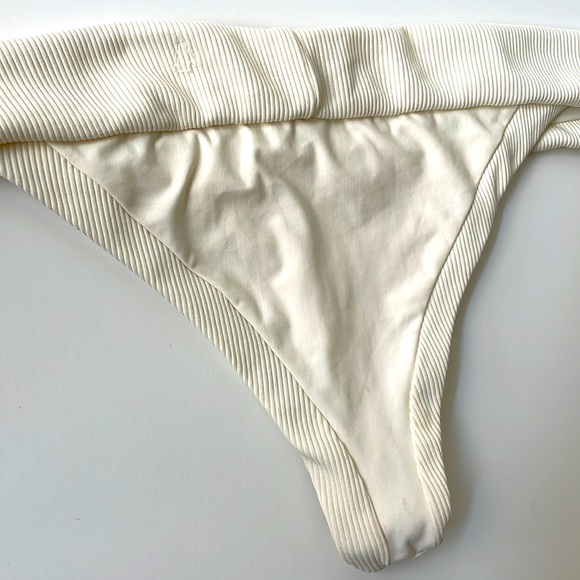 NWT Scallywag Vanilla cream extra low rise ribbed band smooth body swim bottom L - Picture 4 of 10